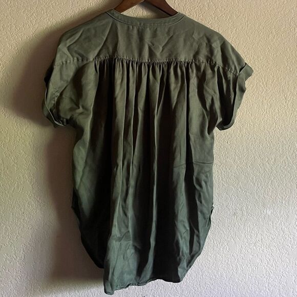 Lou & Grey Relaxed Fit Shortsleeve Buttondown - Army Green - Picture 3 of 9